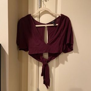Burgundy open back flare sleeves crop top